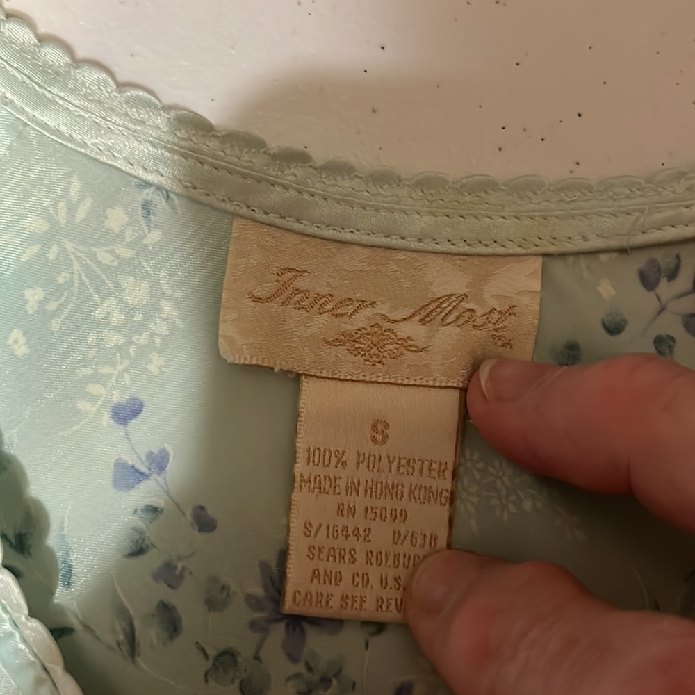 Night gown, sateen aqua design , sz 8 - Picture 6 of 6